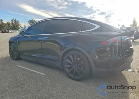 2018 Tesla Model X из США, поврежденный, VIN 5YJXCBE2XJF136568